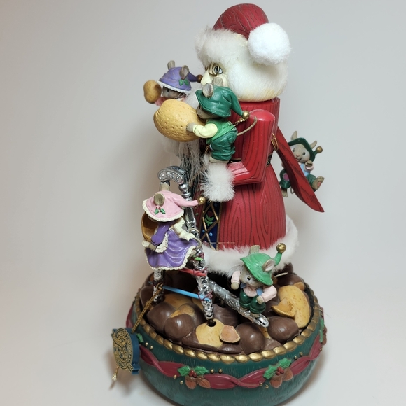 ENESCO MUSICAL SOCIETY "NUTS ABOUT CHRISTMAS" NUTCRACKER & MICE - Picture 3 of 17